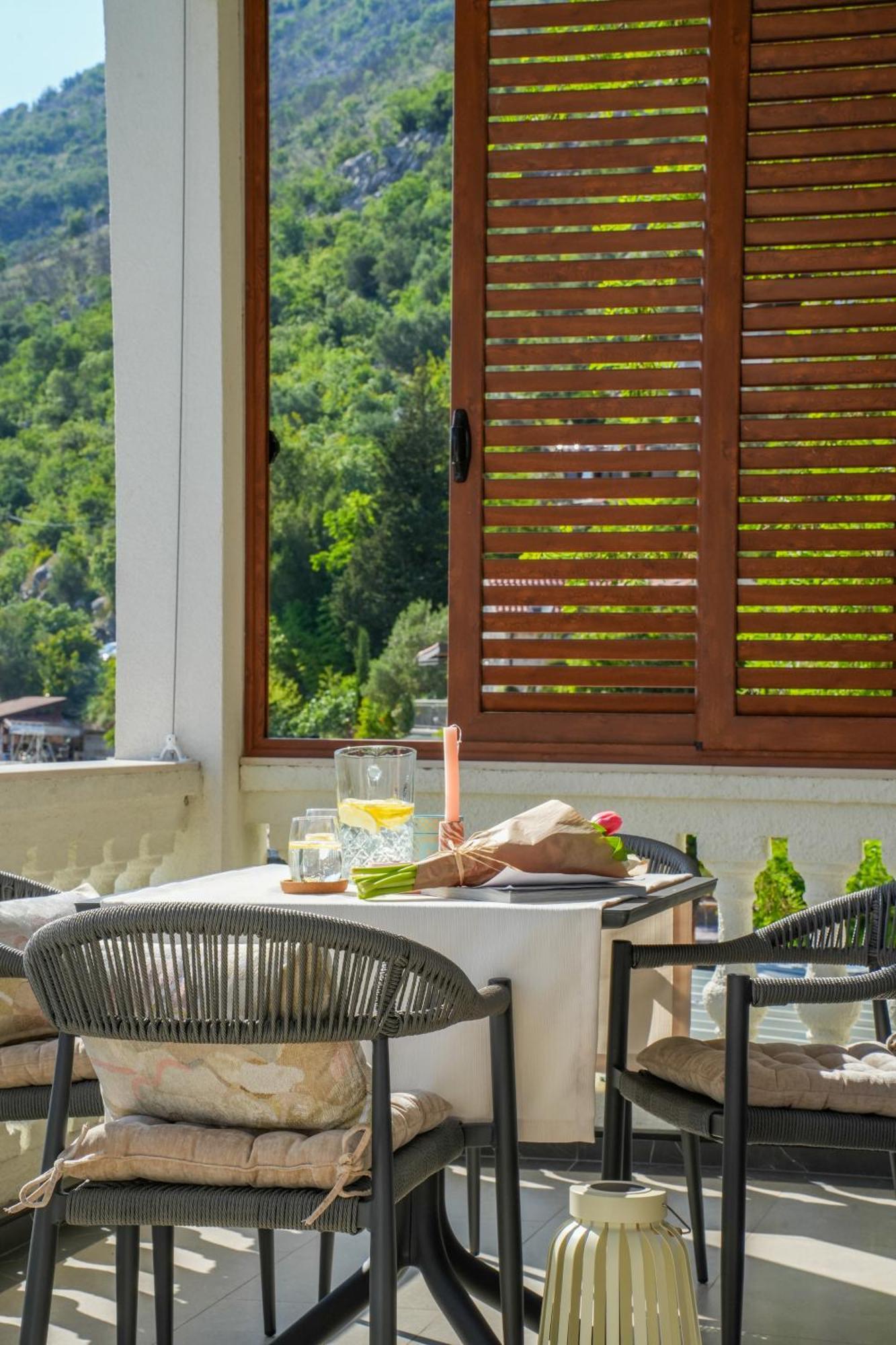 Ferienwohnung Aquazzura Kotor Exterior foto